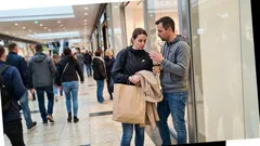 Životní historka: Když se z vtipu WORK a SHOP stane zkouška manželství