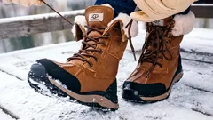 Komfort, teplo a jistota: jakou zimní obuv zvolit pro starší nohy?